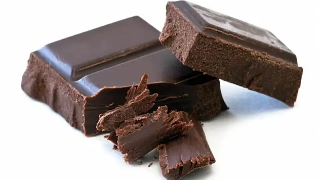 Bitter çikolata kalbe iyi geliyor