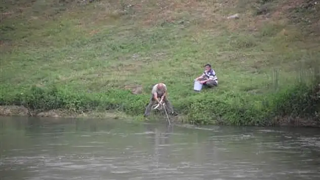 Irmakta Balık tutma keyfi