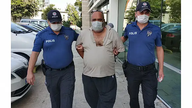 Kızını bıçaklayan Iraklı doktor tutuklandı