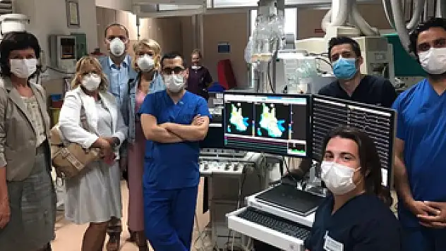 Yabancı doktorlar yeni tedavi yöntemini Samsun'da öğreniyor