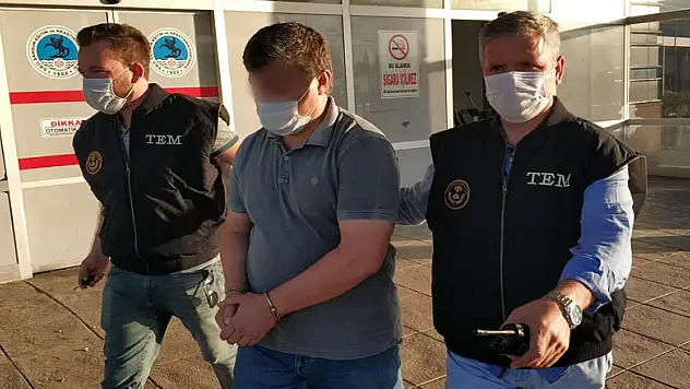 FETÖ operasyonunda doçent tutuklandı