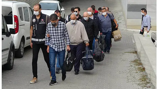 Samsun merkezli FETÖ operasyonunda 8 eski polis adliye sevk edildi