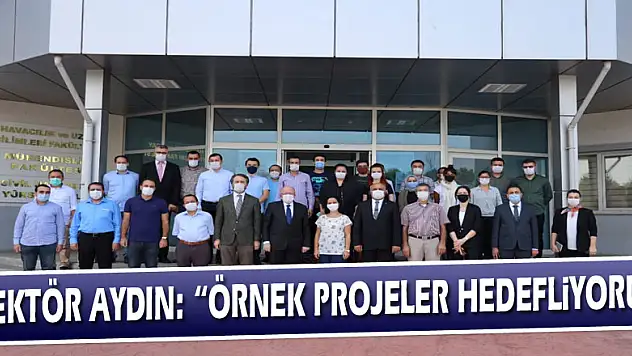 Rektör Aydın: 'Örnek projeler üreten bir üniversite olmayı hedefliyoruz'