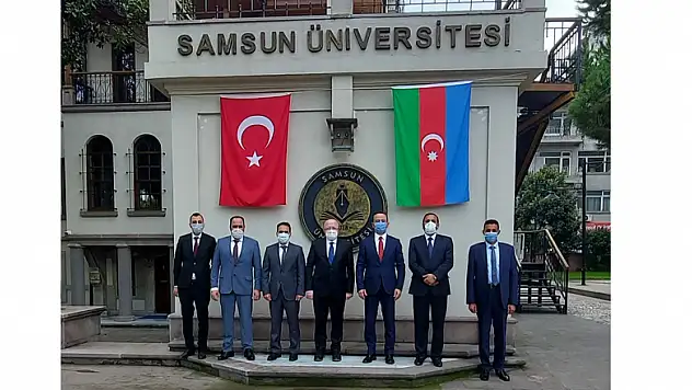 Rektör Aydın: 'Bilgi alışverişi yoluyla iş dünyasına rehberlik edebiliriz'