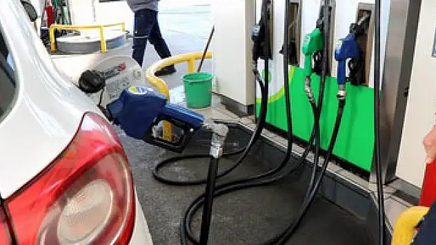 Güler: 'Düşük fiyata akaryakıt satan istasyonlardan şüphe edilmeli'