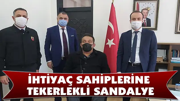 İHTİYAÇ SAHİPLERİNE TEKERLEKLİ SANDALYE