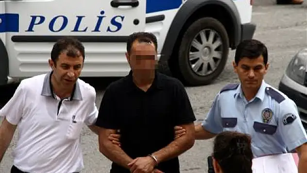 Ruhsatsız tabancayla yakalanan zanlı gözaltına alındı