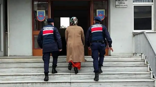 5 yıl hapis cezası olan kadın JASAT'tan kaçamadı