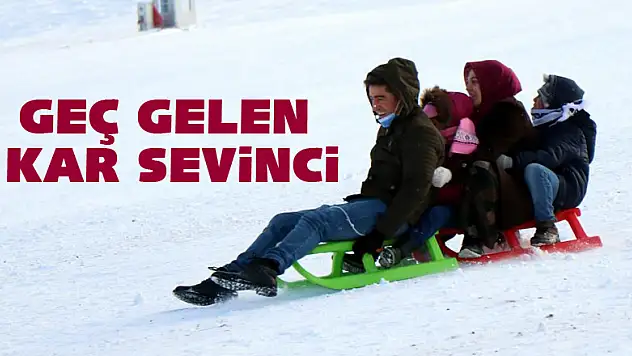 Akdağ Kayak Merkezi'nde kar sevinci