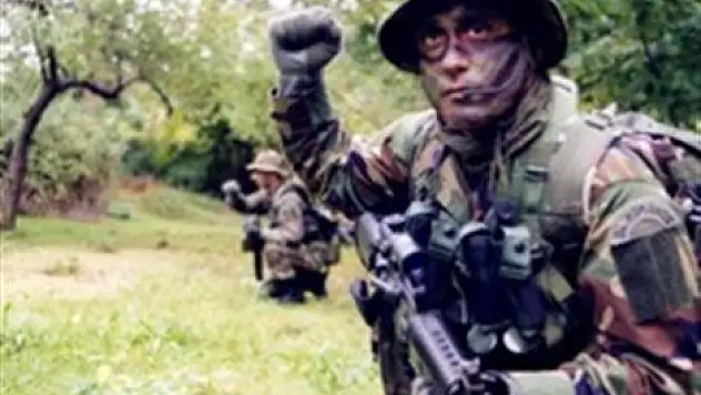 Sözleşmeli er'lerin çalışma şartları netleşti