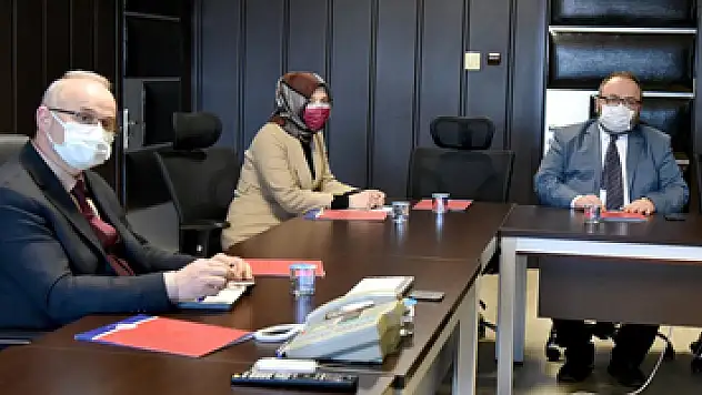 OMÜ'de eğitim revizyonu devam ediyor