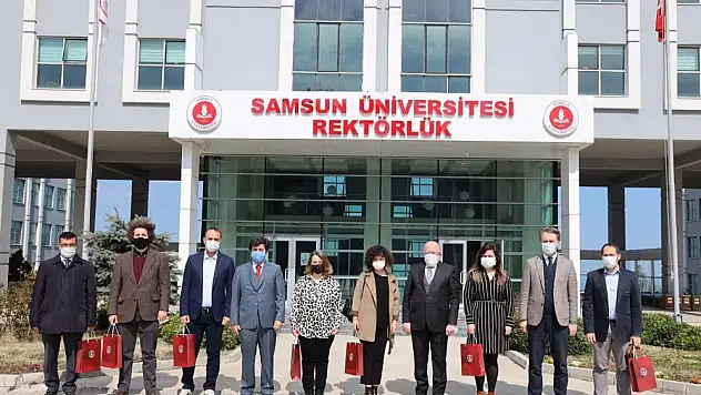 SAMÜ'de akademisyenlere başarı ödülleri verildi