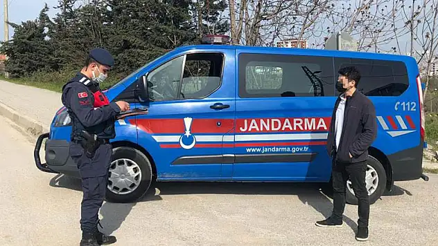 Jandarma uygulamasında korona testi pozitif şahıs yakalandı