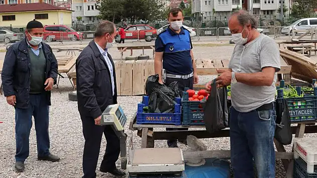 Havza'da zabıtadan pazar yerinde sıkı denetim