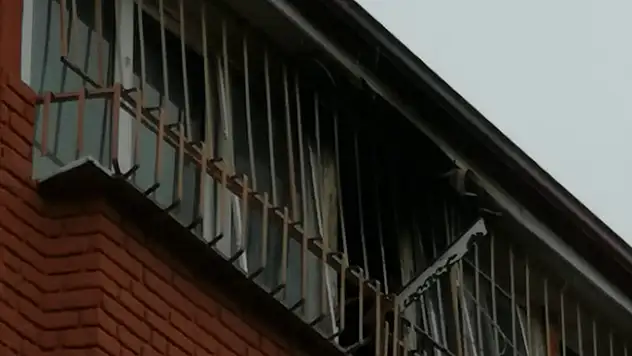 Yangında 5 kişi dumandan zehirlendi