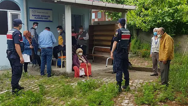 Kırsal mahallelerde aşı çalışması