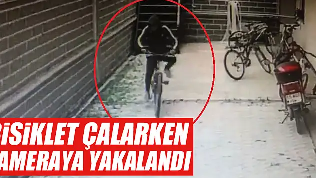 Bisiklet çalarken güvenlik kamerasına yakalandı