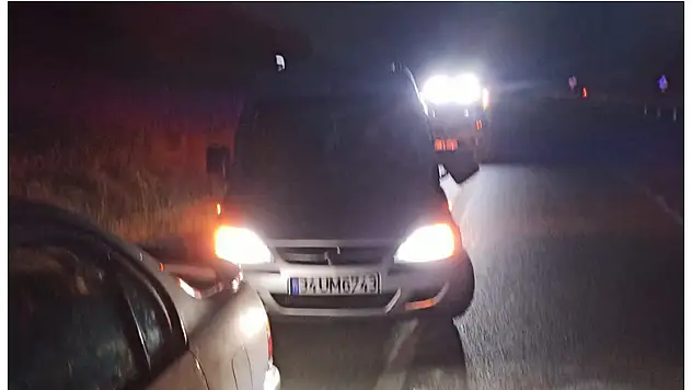 Aracından inen sürücü, otomobilin çarpması sonucu hayatını kaybetti