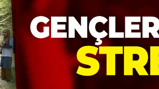 Gençler kampta stres attı