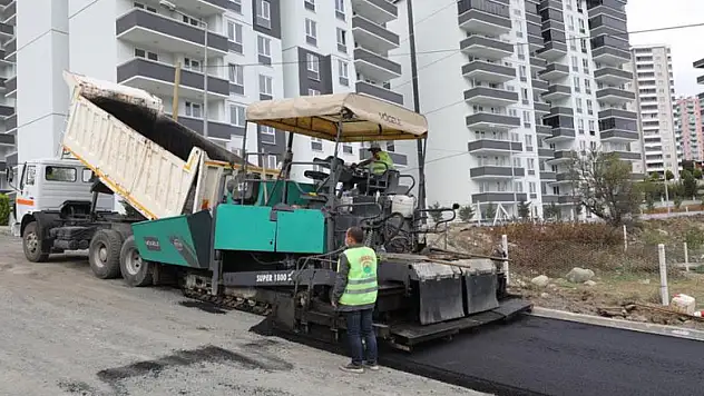 İlkadım'da sıcak asfalt atağı