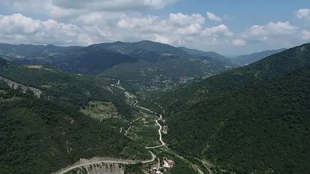 Asarcık'ta 3 kırsal mahallenin yol sorunu çözüldü