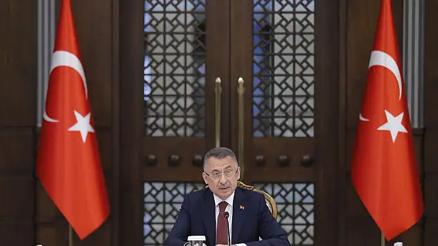 Cumhurbaşkanı Yardımcısı Oktay: 'Hedefimiz yıl sonunda 210 milyar dolar civarında bir ihracata ulaşmak'