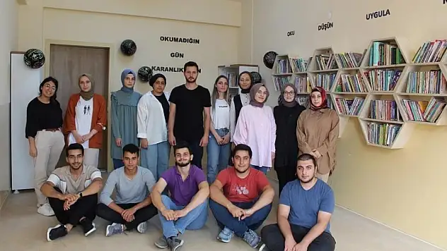 Üniversiteli gençlerden '17 İlçede 17 Kütüphane Projesi'