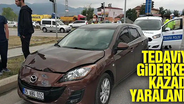 Tedaviye giderken hastaneye 100 metre kala kazada yaralandı