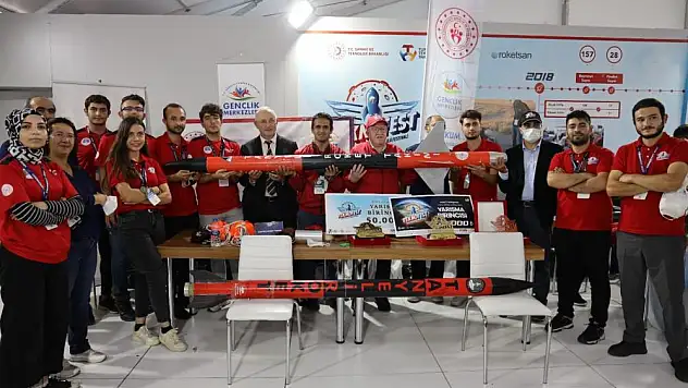 Samsun'un rektörleri TEKNOFEST'te öğrencileri yalnız bırakmadı