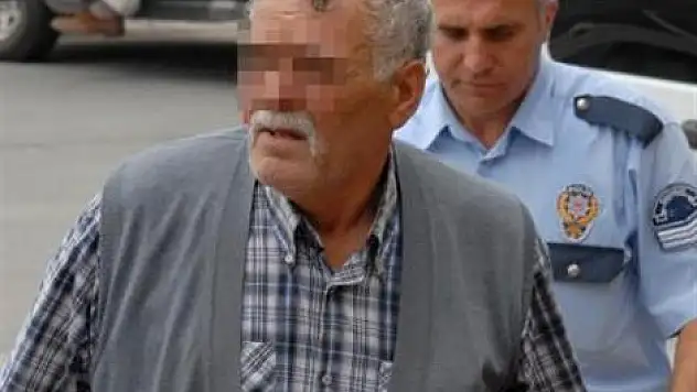 62'lik dede genç sevgilisini vurdu