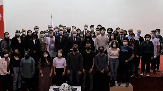 Rektör Aydın: 'Tıp eğitiminde niteliğin artması için birlikte çalışacağız'