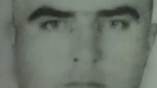 Tarla sürerken devrilen traktörün sürücüsü hayatını kaybetti