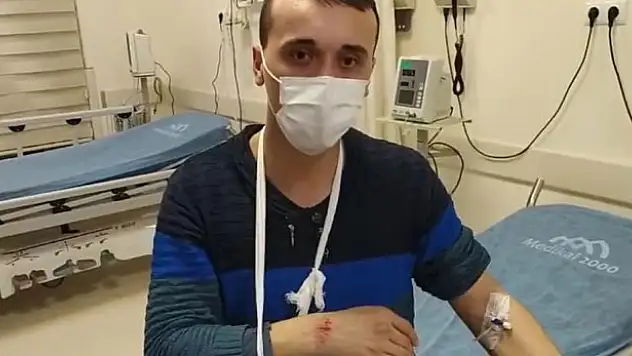 Deprem sırasında merdivenden düşen genç yaralandı