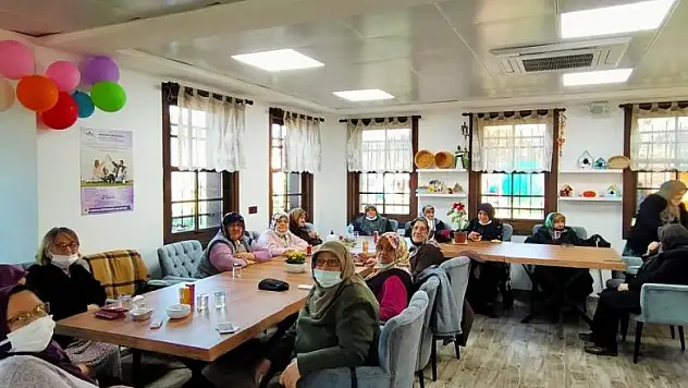 Sonbahara Veda: Yaşlılara terapi