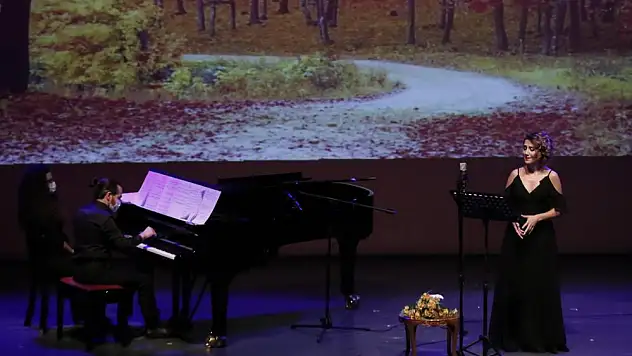 'Güz Türküleri' konseri tekrar sahneleniyor