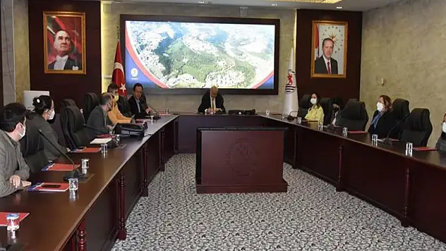 Rektör Ünal: 'Uzaktan eğitim platformu dinamik olmalı'