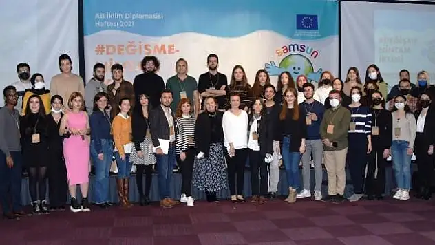 ÇEVSAM iklim forumunda gençlerle buluştu