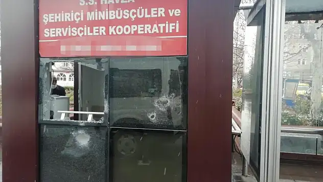 Samsun'da minibüs durağına silahlı saldırı: 4 yaralı