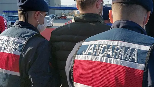 Uyuşturucu ticaretinden tutuklandı