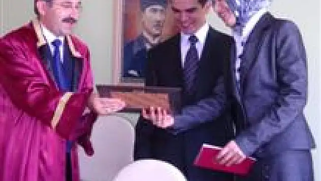 27 Yaşındaki polis memuru Keneden Öldü