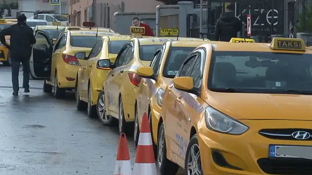 Araç kiralama taksilerin yerini alabilir