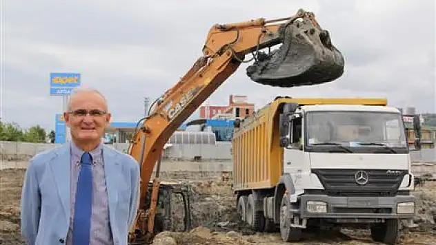 AVM ve Otel 2012'ye bitiyor