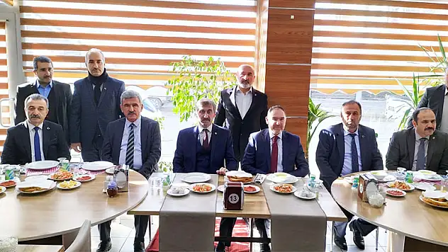 Türk Diyanet Vakıf-Sen üyeleri kaynaşma yemeğinde buluştu