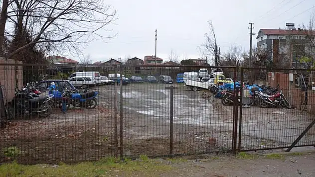 Yediemin parkından 25 araç çalındı