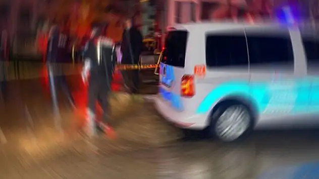 Sigara yakmak için ateş isteyip bıçakladılar