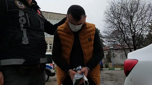 Samsun'da uyuşturucuyla yakalanan 2 kişi gözaltına alındı