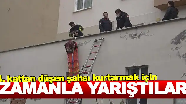 4. kattan 1. katın balkonuna düşen şahsı kurtarmak için zamanla yarıştılar