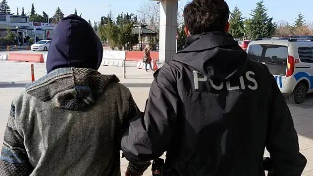 Hastanede annesini darp ettiği iddia edilen şahıs gözaltına alındı