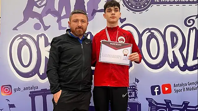 Alihan Kuru 55 kilogramda Türkiye birincisi oldu