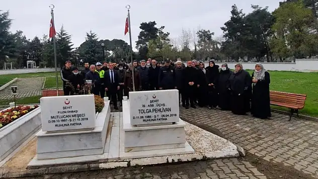 Şehit Astsubay Tolga Pehlivan kabri başında anıldı